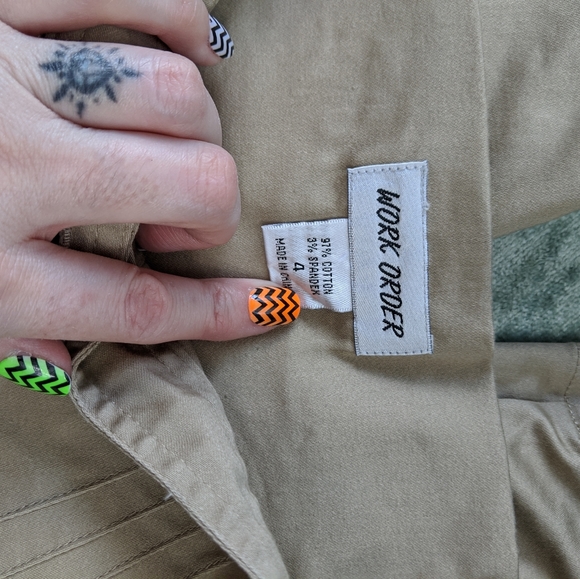 Work Order Sz 4 High waist khaki Capri pants. - Picture 3 of 4